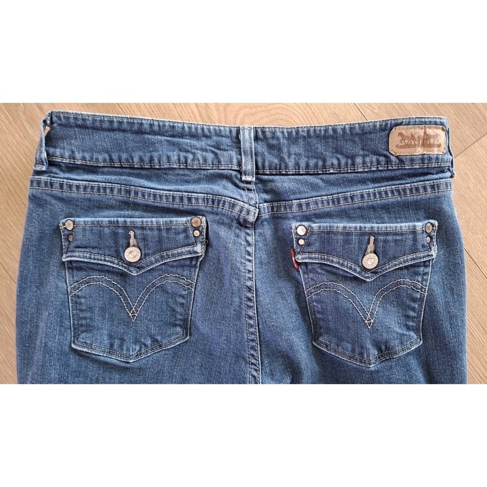 Levis 526 Womens Slender Boot Cut Jeans Medium Wash MidRise Stretch 32x29